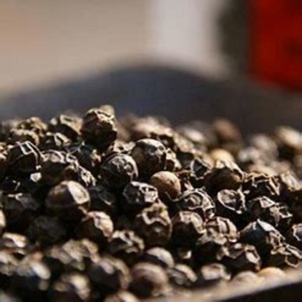 業務用挽きたてブラックペッパー（１００ｇ）